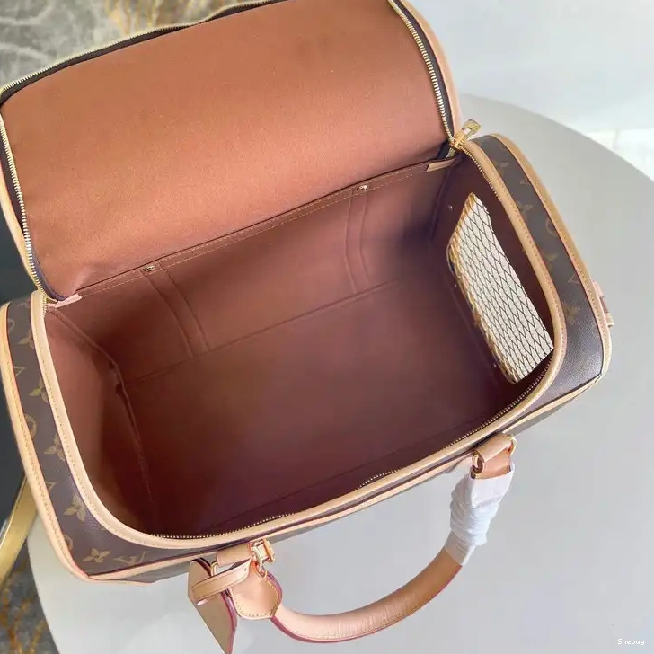 LV Bag 2112FY0047 1016